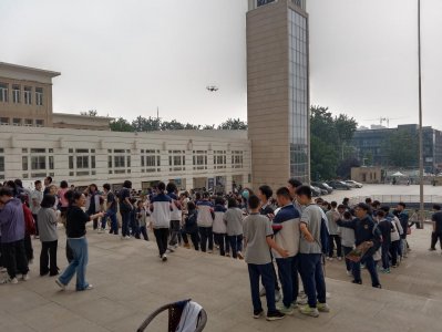 郑州市郑中国际学校初中部科技社团展演活动顺利进行